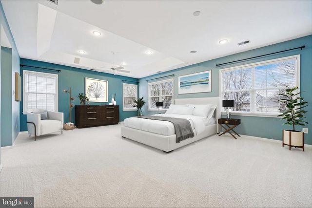 304 SUMMER GARDEN WAY, Rockville, MD 20850