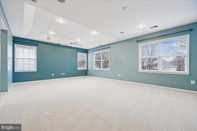 304 SUMMER GARDEN WAY, Rockville, MD 20850