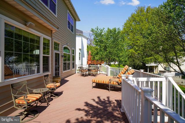 304 SUMMER GARDEN WAY, Rockville, MD 20850