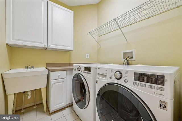 304 SUMMER GARDEN WAY, Rockville, MD 20850