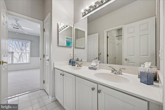 304 SUMMER GARDEN WAY, Rockville, MD 20850