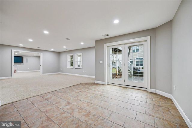 304 SUMMER GARDEN WAY, Rockville, MD 20850