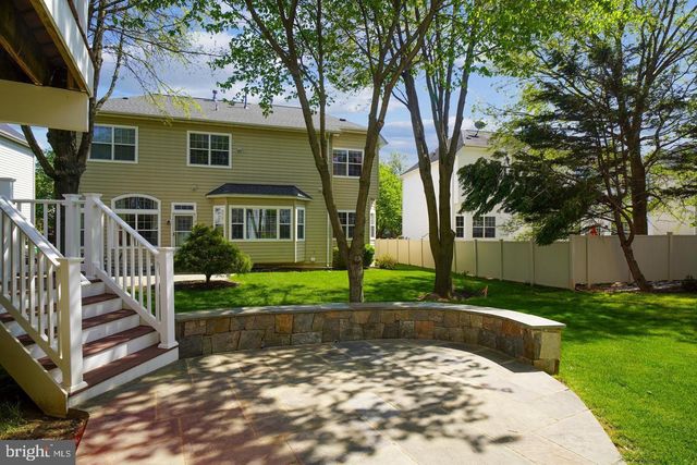 304 SUMMER GARDEN WAY, Rockville, MD 20850