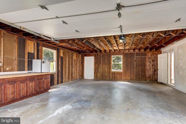 919 WINCHESTER DR, Westminster, MD 21157