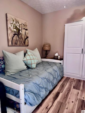 349 Rockcastle Lakeshore Dr # 4-7B, Cadiz, KY 42211