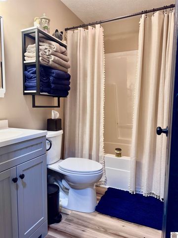 349 Rockcastle Lakeshore Dr # 4-7B, Cadiz, KY 42211