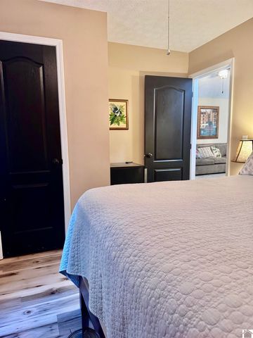 349 Rockcastle Lakeshore Dr # 4-7B, Cadiz, KY 42211