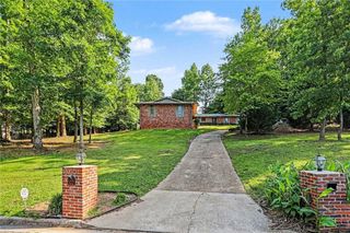 3084 Green Valley, East Point, GA 30344