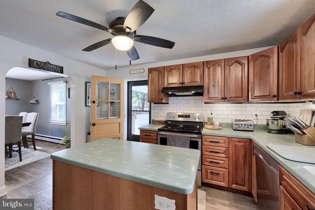 1220 IRONVILLE PIKE, Columbia, PA 17512