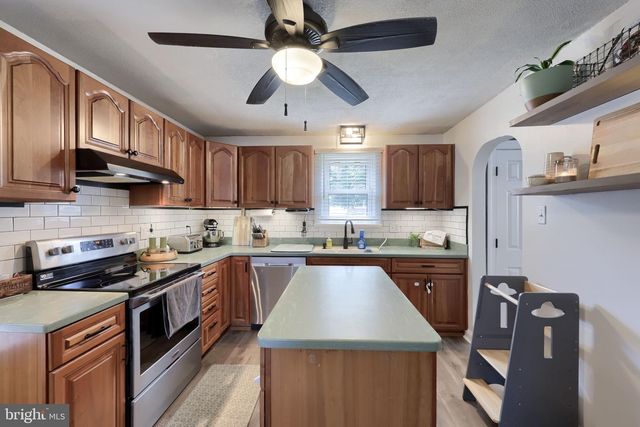 1220 IRONVILLE PIKE, Columbia, PA 17512