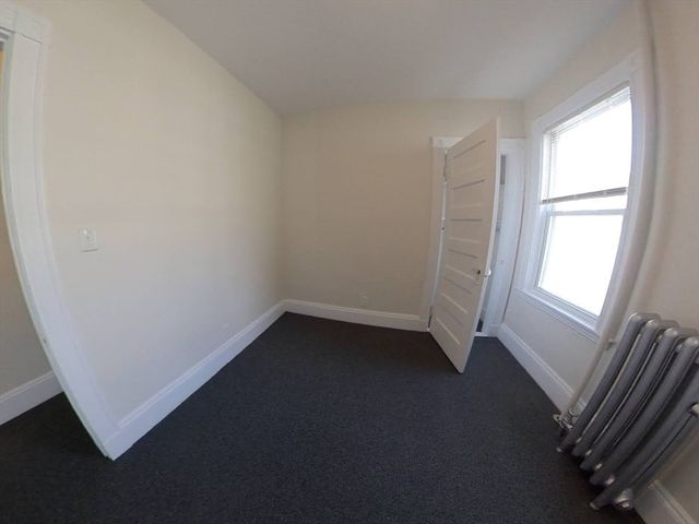 11 Banks Street B, Waltham, MA 02451