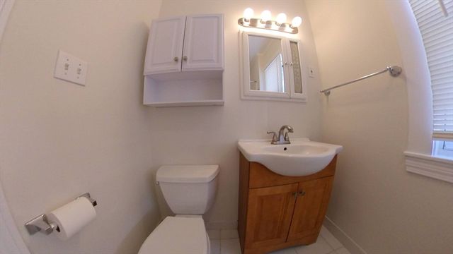 11 Banks Street B, Waltham, MA 02451