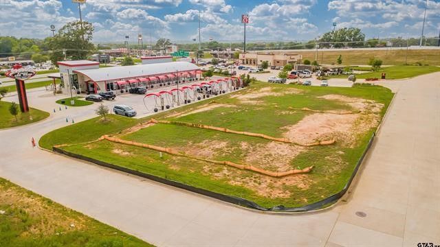 8407 Military Drive, Tyler, TX 75706