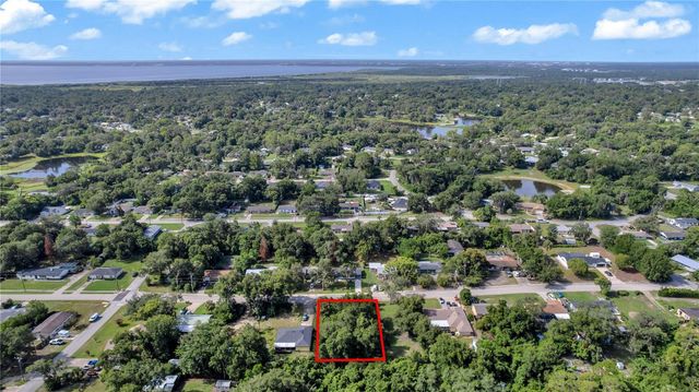 132 COLOMBA ROAD, Debary, FL 32713