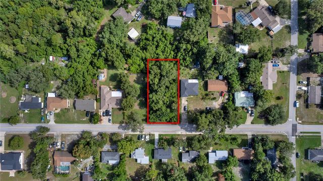 132 COLOMBA ROAD, Debary, FL 32713