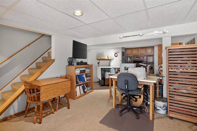 106 Hilltop Court, Brooklyn, MI 49230