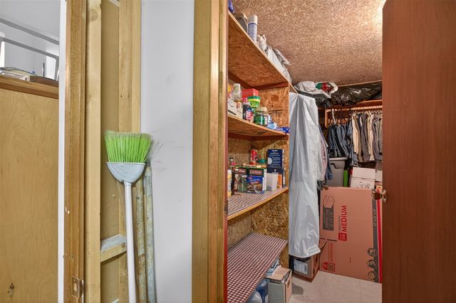 106 Hilltop Court, Brooklyn, MI 49230