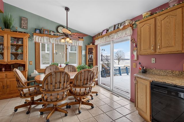 106 Hilltop Court, Brooklyn, MI 49230