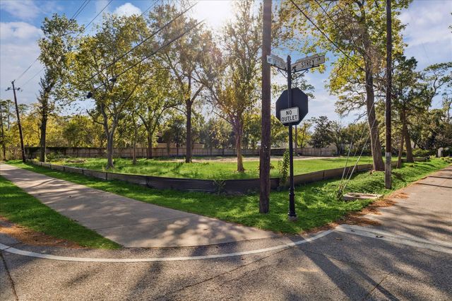 12003 Tall Oaks Street, Houston, TX 77024