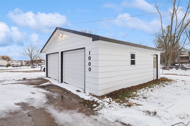1000 Parkhill Drive, Norwalk, IA 50211