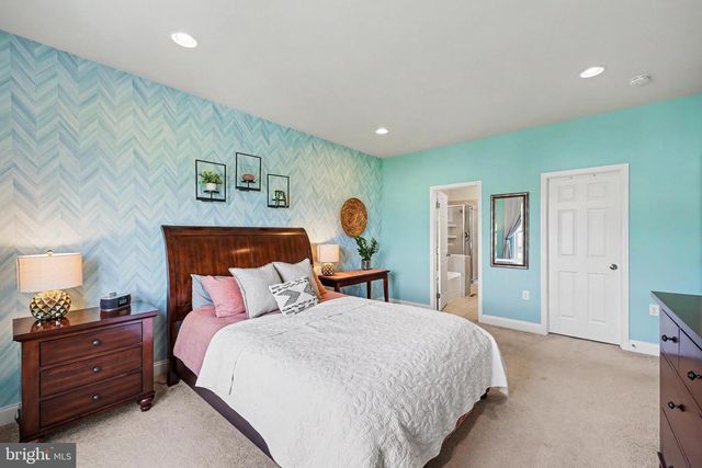 43 HOKE FARM WAY, Mechanicsburg, PA 17050