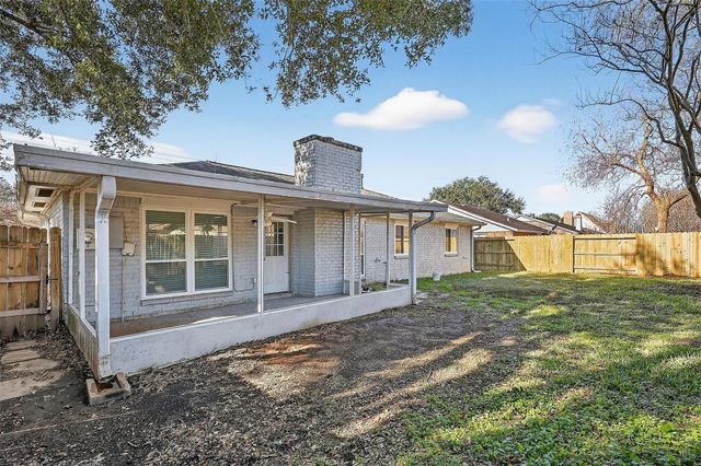 3027 Windmill Street, Sugar Land, TX 77479