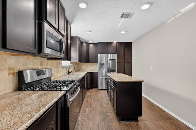 3027 Windmill Street, Sugar Land, TX 77479