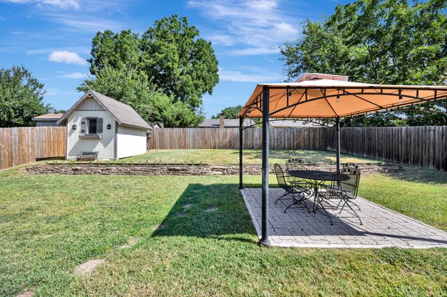 6453 Starnes Road, Watauga, TX 76148