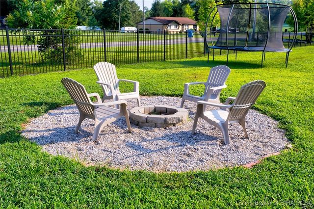 5501 Limestone Creek Drive, Charlestown, IN 47111