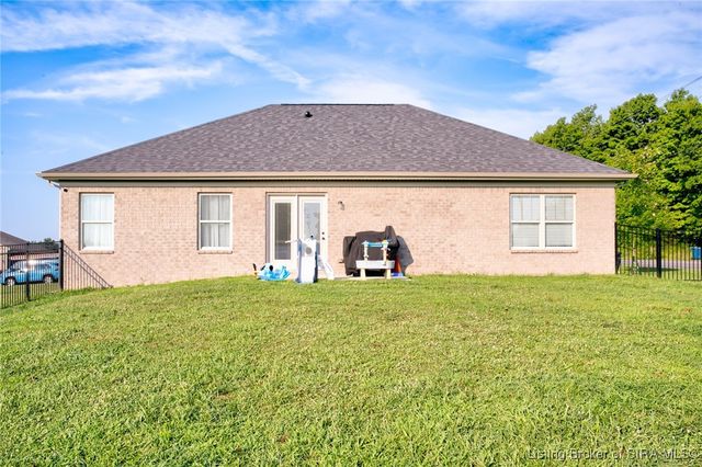 5501 Limestone Creek Drive, Charlestown, IN 47111