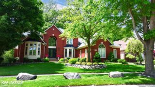 54213 Flamingo Drive, Shelby Twp, MI 48315