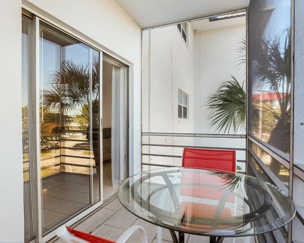 4770 NW 21st Street 305, Lauderhill, FL 33313