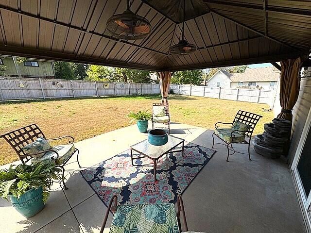 115 W Sycamore Street, Monett, MO 65708