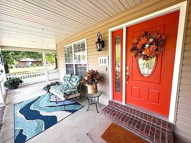 115 W Sycamore Street, Monett, MO 65708