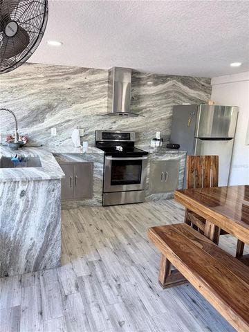 2719 W BRADDOCK STREET, Tampa, FL 33607