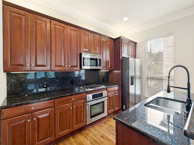 3709 Wycliff Avenue, Dallas, TX 75219