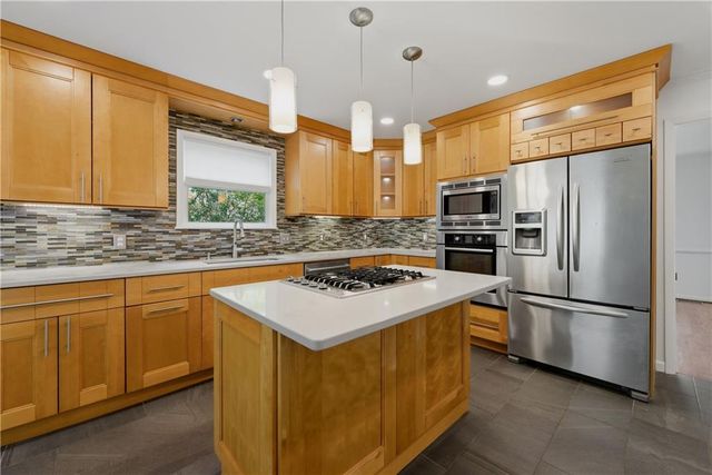 5118 New Bedford Place, Marietta, GA 30068