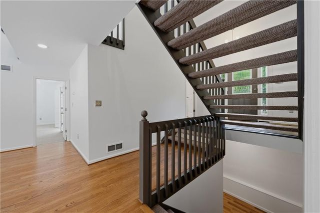 5118 New Bedford Place, Marietta, GA 30068
