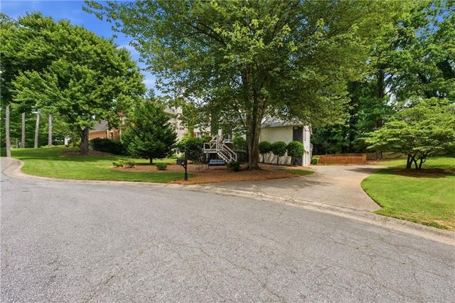 5118 New Bedford Place, Marietta, GA 30068