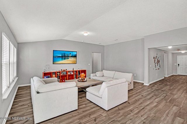 8272 VICTORY CROSSING Boulevard, Jacksonville, FL 32210
