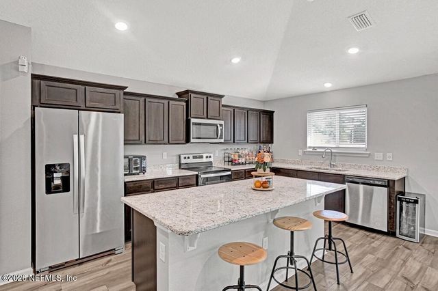 8272 VICTORY CROSSING Boulevard, Jacksonville, FL 32210