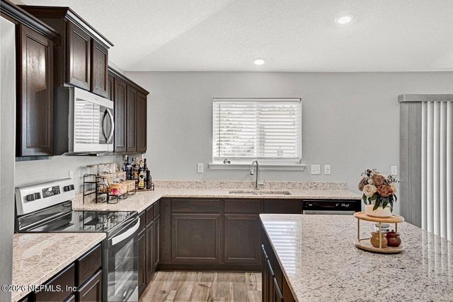 8272 VICTORY CROSSING Boulevard, Jacksonville, FL 32210