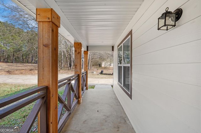 1220 S Hampton Road, Hampton, GA 30228