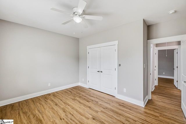 215 W Durst Avenue, Greenwood, SC 29646