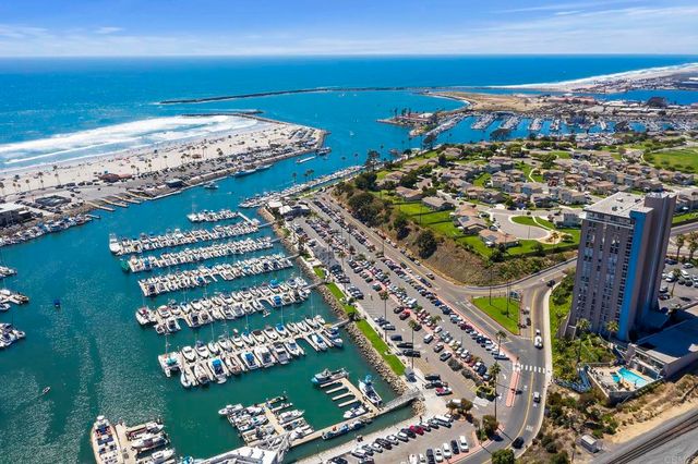 1200 Harbor Drive N 16B, Oceanside, CA 92054
