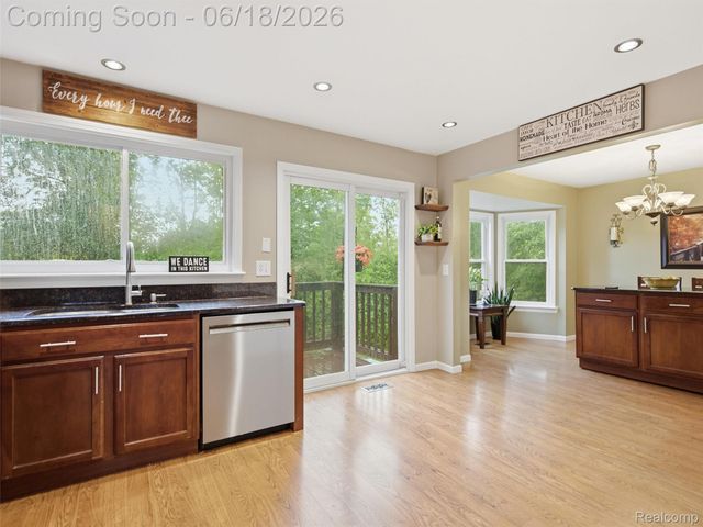 2600 Millcrest Court, Orion Charter Township, MI 48360