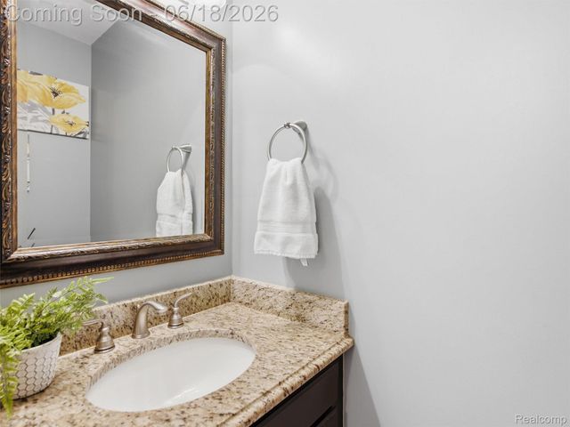 2600 Millcrest Court, Orion Charter Township, MI 48360
