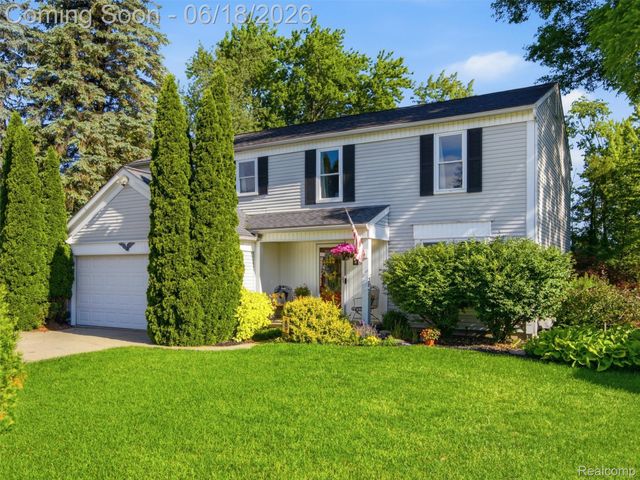 2600 Millcrest Court, Orion Charter Township, MI 48360