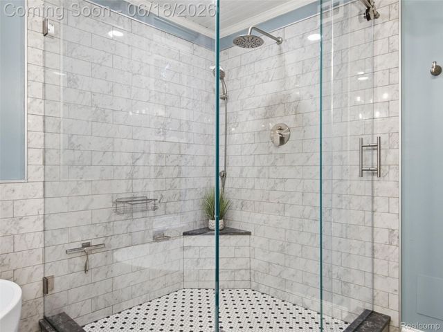 2600 Millcrest Court, Orion Charter Township, MI 48360