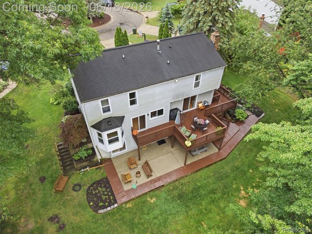 2600 Millcrest Court, Orion Charter Township, MI 48360